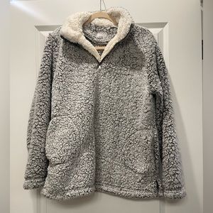 MOD ON TREND | Gray Sherpa Pullover
